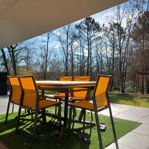 Dpt Tarn et Garonne (82), à vendre MONTAUBAN maison P7 de 216 m² - Terrain de 7 640,00 m² - Plain pied