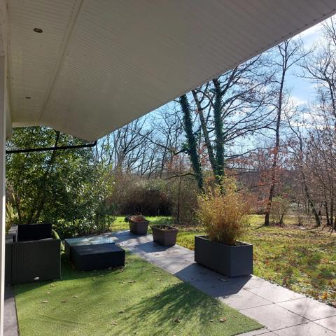 Dpt Tarn et Garonne (82), à vendre MONTAUBAN maison P7 de 216 m² - Terrain de 7 640,00 m² - Plain pied