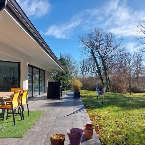 Dpt Tarn et Garonne (82), à vendre MONTAUBAN maison P7 de 216 m² - Terrain de 7 640,00 m² - Plain pied