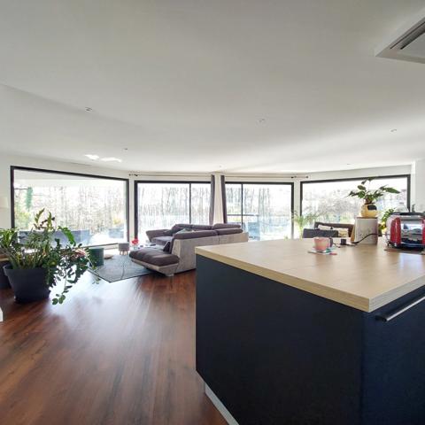 Dpt Tarn et Garonne (82), à vendre MONTAUBAN maison P7 de 216 m² - Terrain de 7 640,00 m² - Plain pied