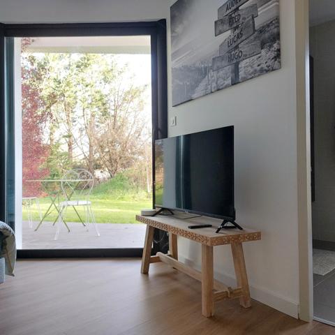 Dpt Tarn et Garonne (82), à vendre MONTAUBAN maison P7 de 216 m² - Terrain de 7 640,00 m² - Plain pied