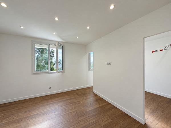 Maison Hauteurs Furiani 5 pièce(s) 162m2 terrain 2028 m2 vue dégagée - piscine