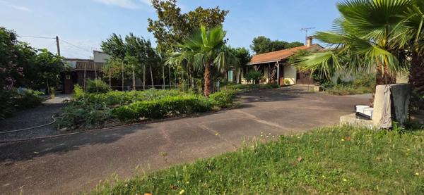 Exclusivité Orphea LC / Maison avec Piscine et jardin