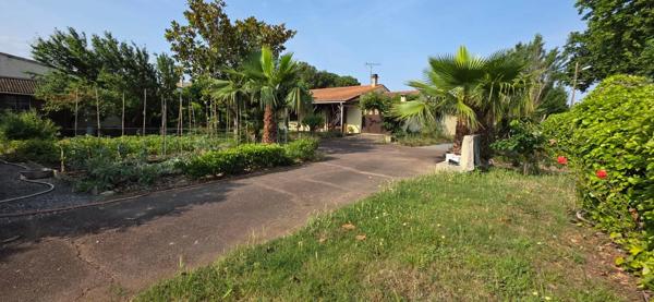 Exclusivité Orphea LC / Maison avec Piscine et jardin