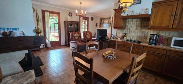 Exclusivité Orphea LC / Maison avec Piscine et jardin