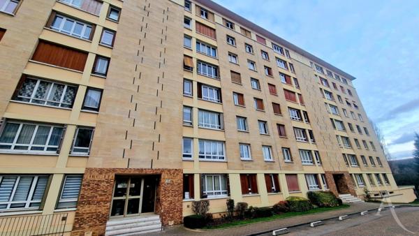 Bel Appartement F3 à Mantes la Jolie centre ville