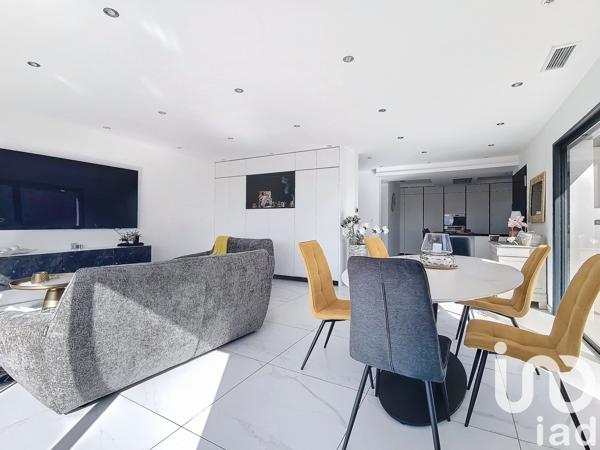 Maison à vendre 7 pièces 235 m² Nîmes