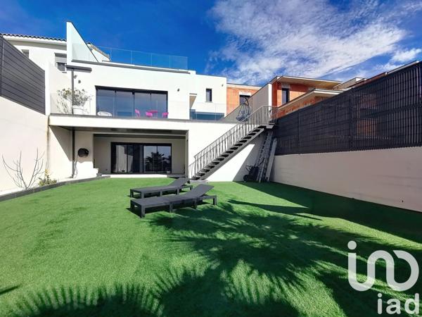 Maison à vendre 7 pièces 235 m² Nîmes