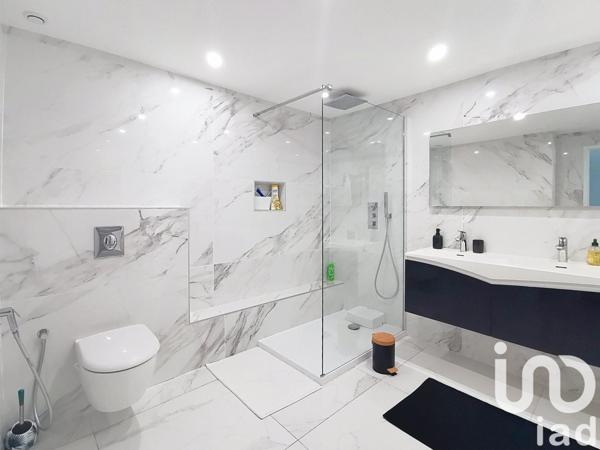 Maison à vendre 7 pièces 235 m² Nîmes