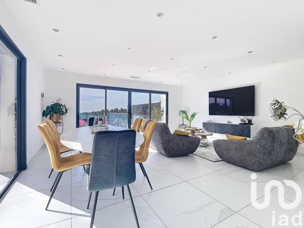 Maison à vendre 7 pièces 235 m² Nîmes