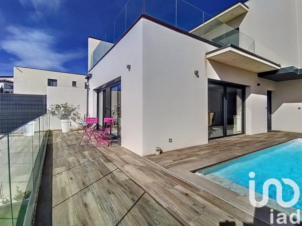 Maison à vendre 7 pièces 235 m² Nîmes