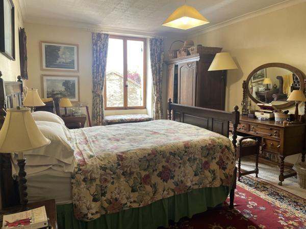 MAISON DE CAMPAGNE // ST JEAN DE SAUVES