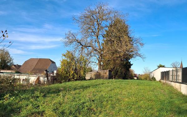 Terrain à vendre    Sampans