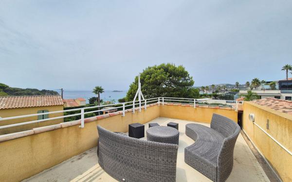 Maison à vendre    3 pièces • 139 m2 Sanary-sur-Mer
