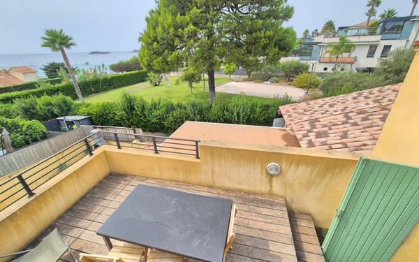 Maison à vendre    3 pièces • 139 m2 Sanary-sur-Mer