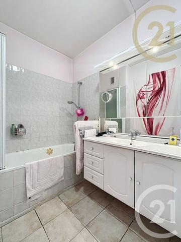 Appartement F4 à vendre  4 pièces - 71,09 m2 MONTELIMAR - 26