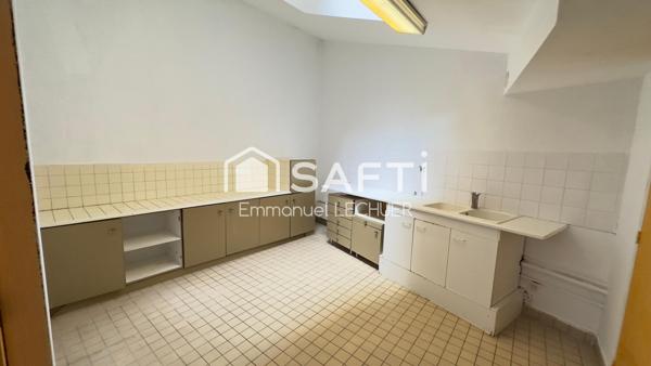 Local Professionnel dans l'hyper centre de Saint-Brieuc et Marché de Saint-Brieuc