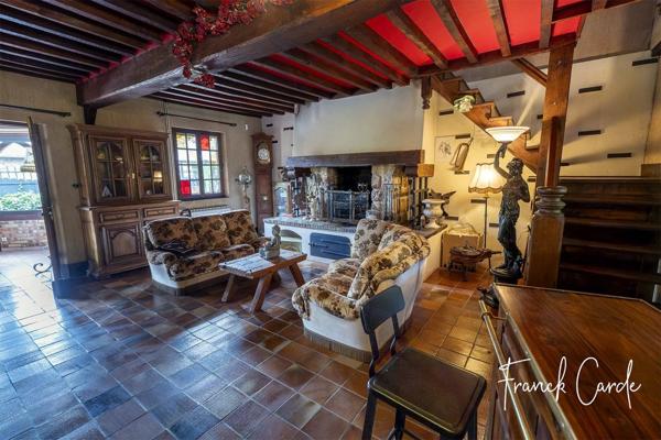 Authentique chaumière de 170 m² au charme normand, idéale pour projet familial ou chambres d’hôtes