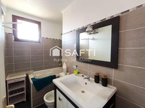 Maison 3 chambres, bureau, jardin, garage