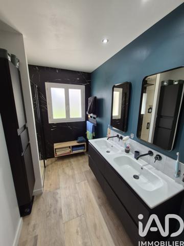 Maison à vendre 7 pièces 152 m² Saint-Christophe-sur-Roc