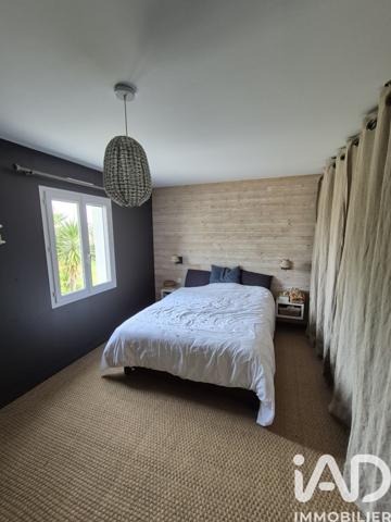 Maison à vendre 7 pièces 152 m² Saint-Christophe-sur-Roc