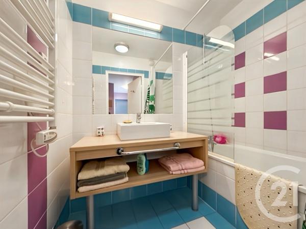 Appartement T2 à vendre  2 pièces - 31,75 m2 SANARY SUR MER - 83