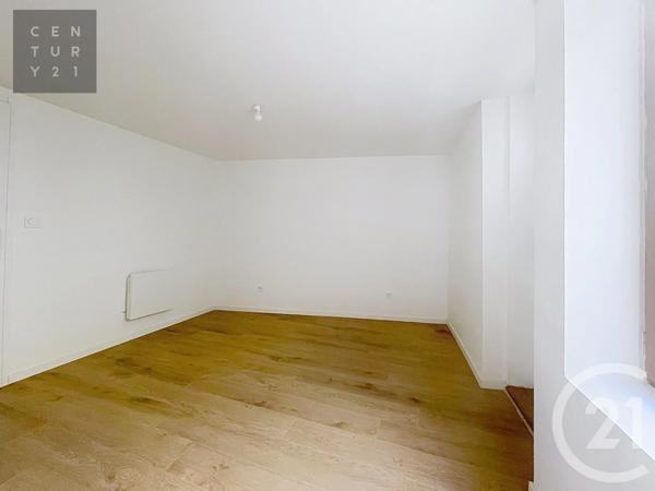 Appartement F4 à vendre  4 pièces - 68,70 m 2   TROYES  - 10