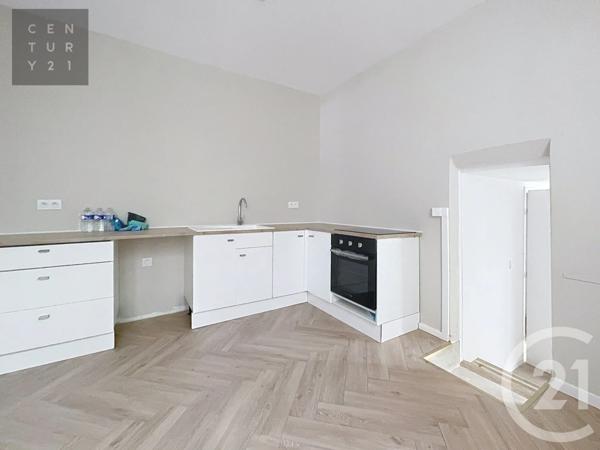 Appartement F4 à vendre  4 pièces - 68,70 m 2   TROYES  - 10