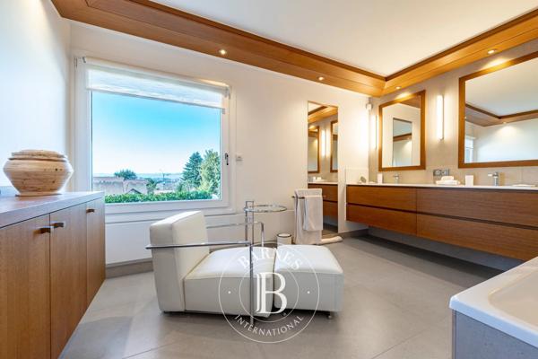 Annecy, Propriété 4 Chambres -  316 m² à vendre
