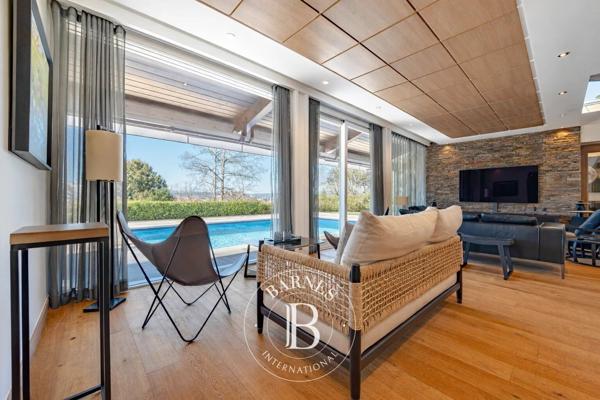 Annecy, Propriété 4 Chambres -  316 m² à vendre