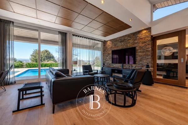 Annecy, Propriété 4 Chambres -  316 m² à vendre