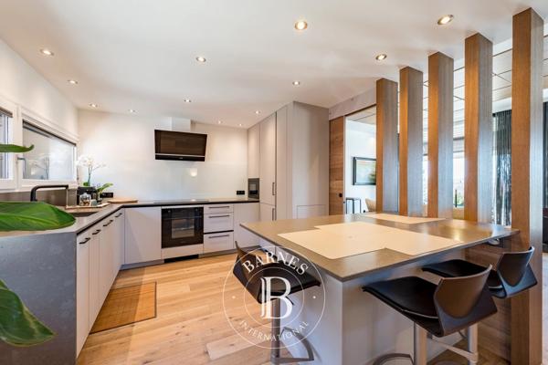 Annecy, Propriété 4 Chambres -  316 m² à vendre