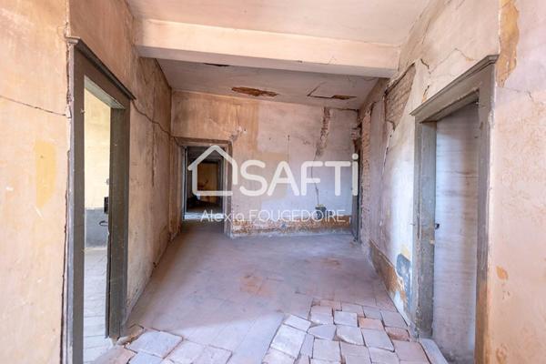 Appartement avec 2 plateaux à réhabiliter