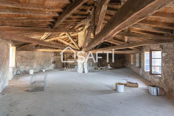 Appartement avec 2 plateaux à réhabiliter