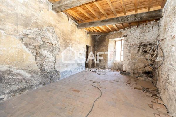 Appartement avec 2 plateaux à réhabiliter