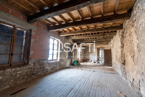 Appartement avec 2 plateaux à réhabiliter