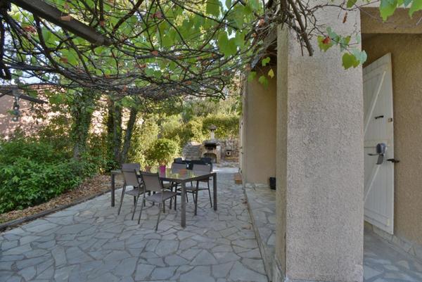 Maison Ruoms 5 pièce(s) 85.3 m2