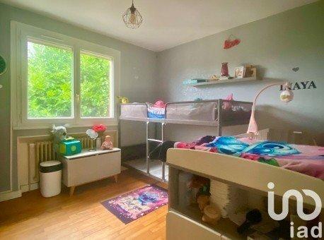 Maison 5 pièces de 182 m² à Bourgoin-Jallieu (38300)