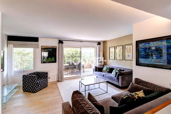 Victor Hugo - 121 m2 avec terrasse 117 m2 - OFF-MARKET