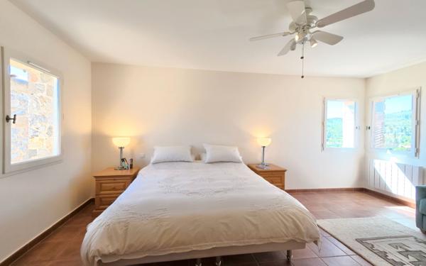 Maison à vendre    5 pièces •  Durban-Corbières