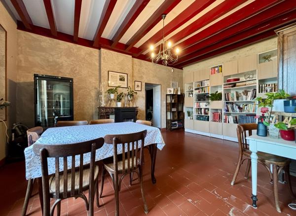 Maison ancienne dans un hameau calme