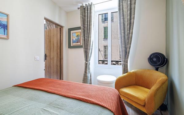 Appartement à vendre    2 pièces • 37 m2 Nice