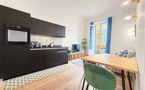 Appartement à vendre    3 pièces • 41,52 m2 Nice