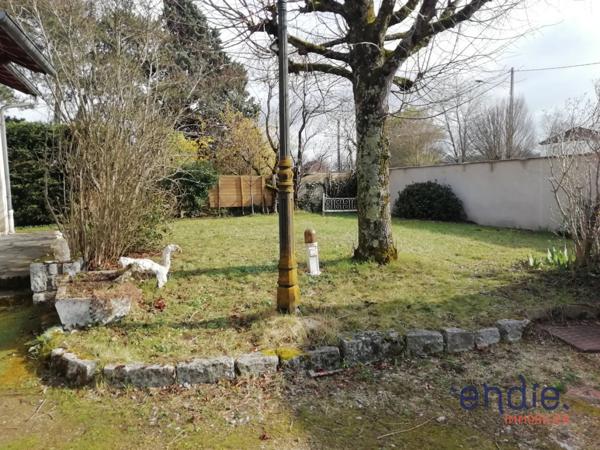 MAISON D'ARCHITECTE F7 avec 1300m² de terrain!