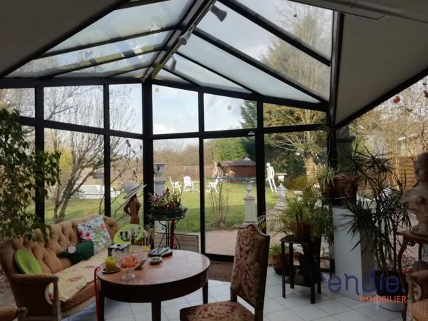 MAISON D'ARCHITECTE F7 avec 1300m² de terrain!