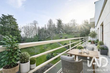 Appartement à vendre 6 pièces 121,3 m² Bougival