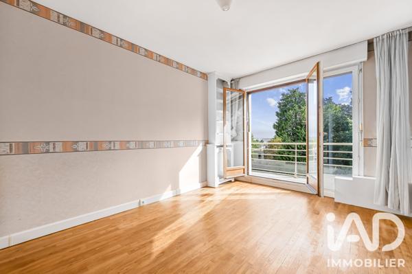 Appartement à vendre 6 pièces 121,3 m² Bougival