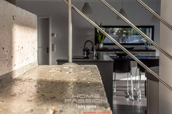 ST PALAIS/MER - VILLA AUX LIGNES CONTEMPORAINES