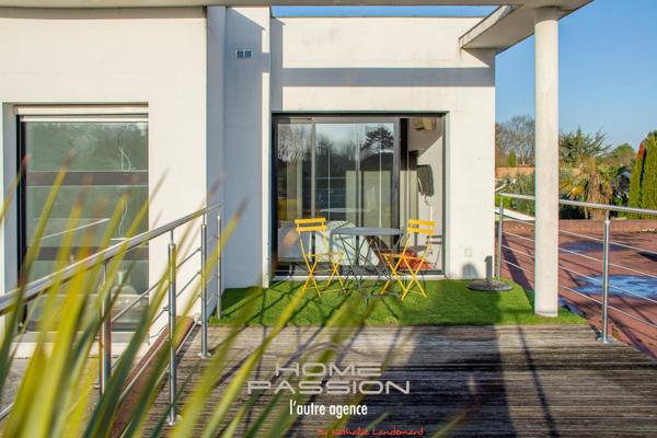 ST PALAIS/MER - VILLA AUX LIGNES CONTEMPORAINES