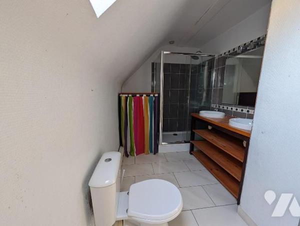 Maison de ville en pierre - 120 m² - Mayet (72)

Située dans le bourg médiéval de Mayet, mais...